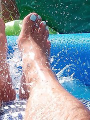 Hydromassage of the feet