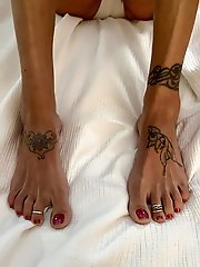 Amazing older woman appears thrilled