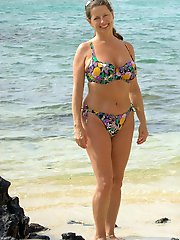 Blonde aged dame as you love