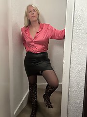 MILF 57 years old andamp; ButtPlug