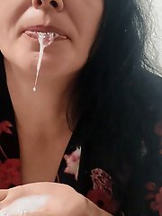 Huge Load Cumshot In Mouth