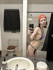 Russian women are posing nude at home