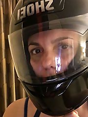 The woman who enjoys having semen on her face