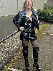 Mature amateur indulges in explicit photos